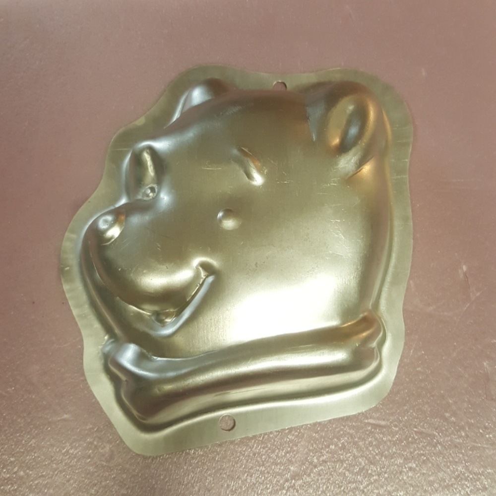 Winnie the Pooh mini cake pan